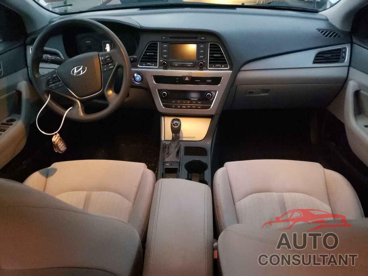 HYUNDAI SONATA 2016 - KMHE24L14GA018951