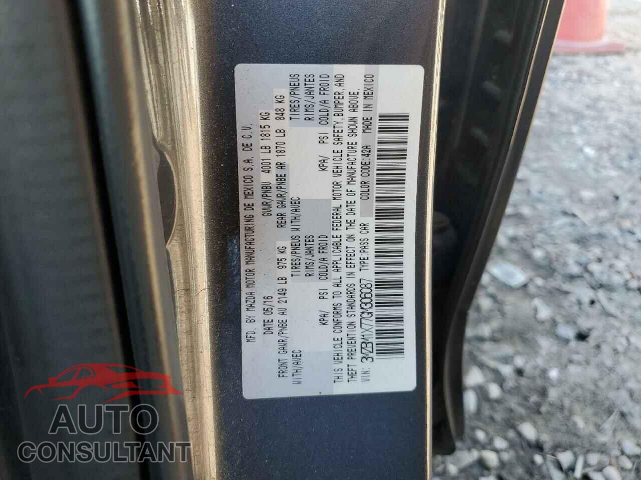 MAZDA 3 2016 - 3MZBM1X77GM306087