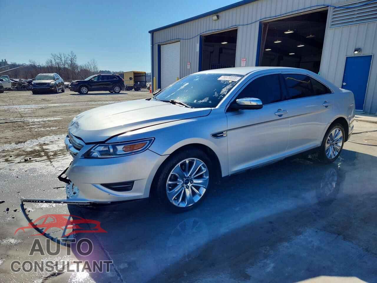 FORD TAURUS 2011 - 1FAHP2FW7BG128113
