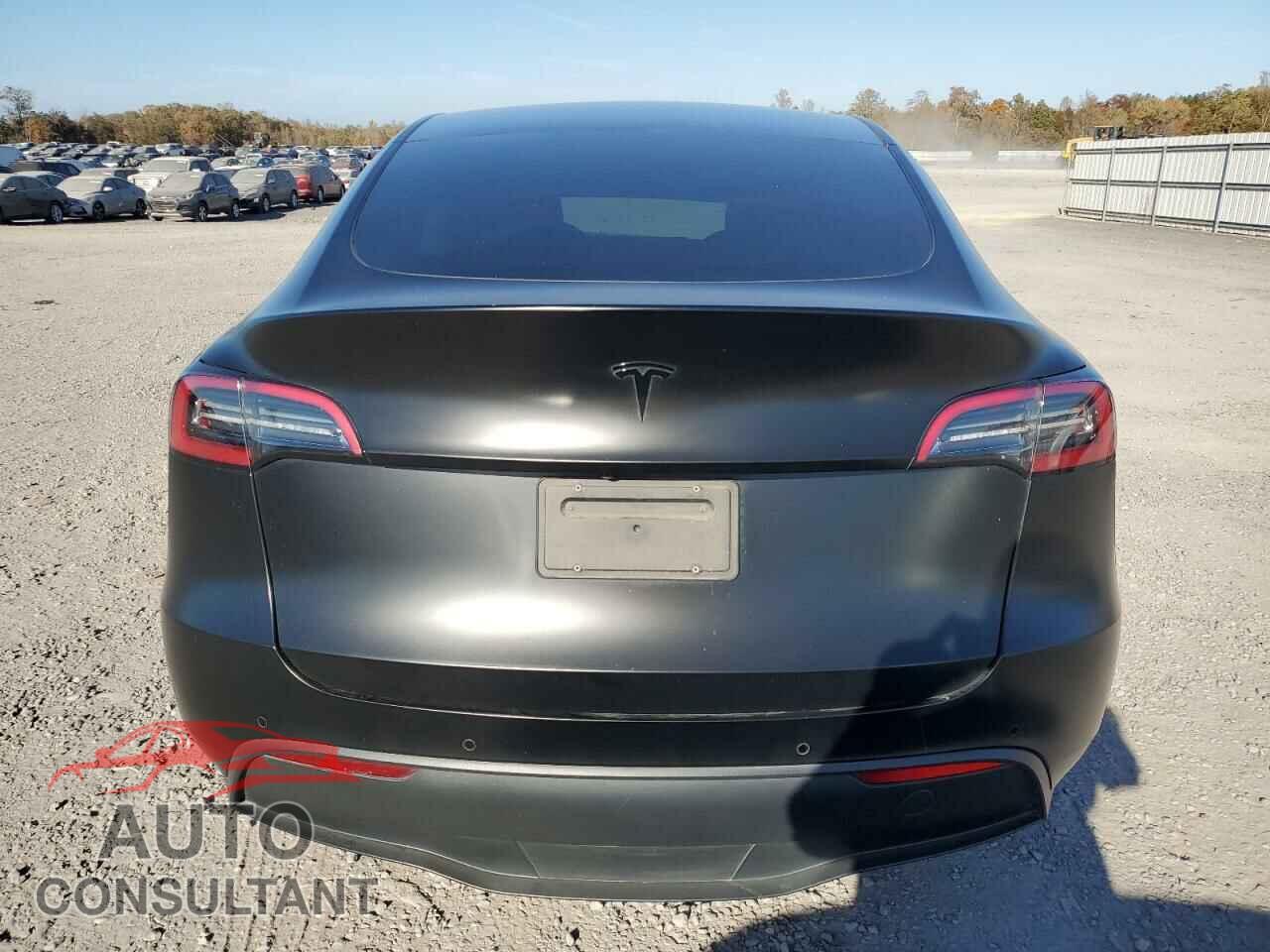 TESLA MODEL Y 2022 - 7SAYGAEE2NF337516