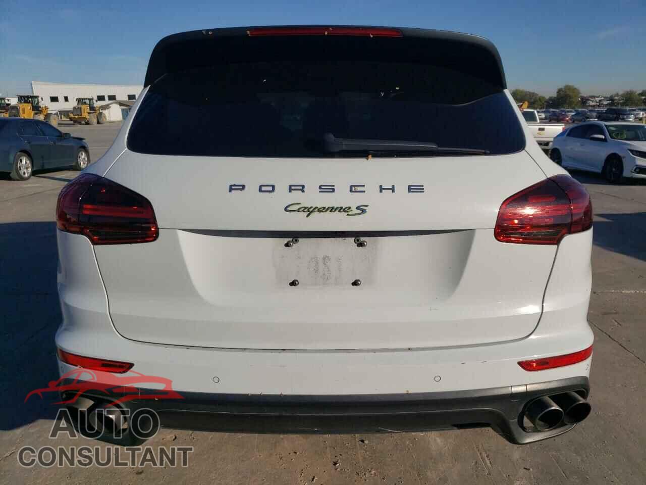PORSCHE CAYENNE 2017 - WP1AE2A29HLA73152