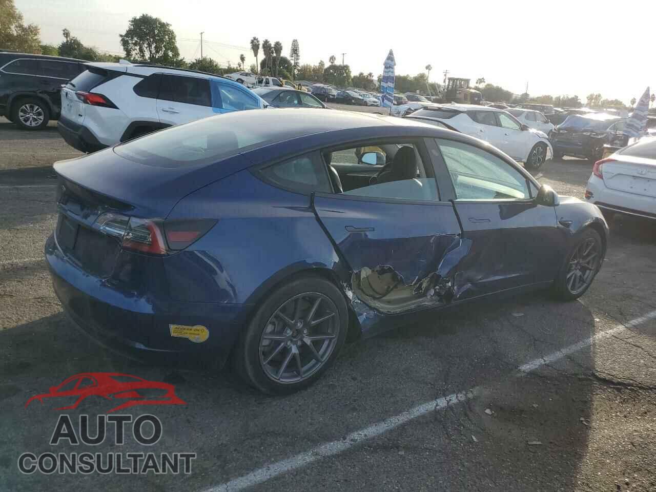 TESLA MODEL 3 2021 - 5YJ3E1EA0MF095706