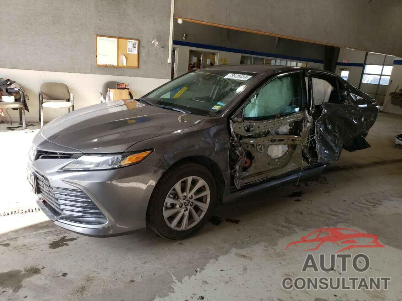 TOYOTA CAMRY 2022 - 4T1C11AKXNU692344