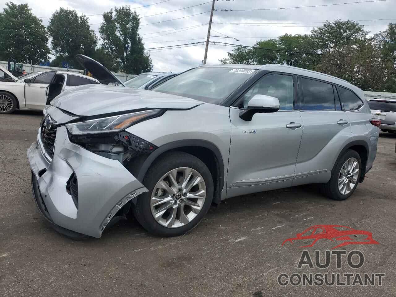 TOYOTA HIGHLANDER 2021 - 5TDXBRCH6MS519037