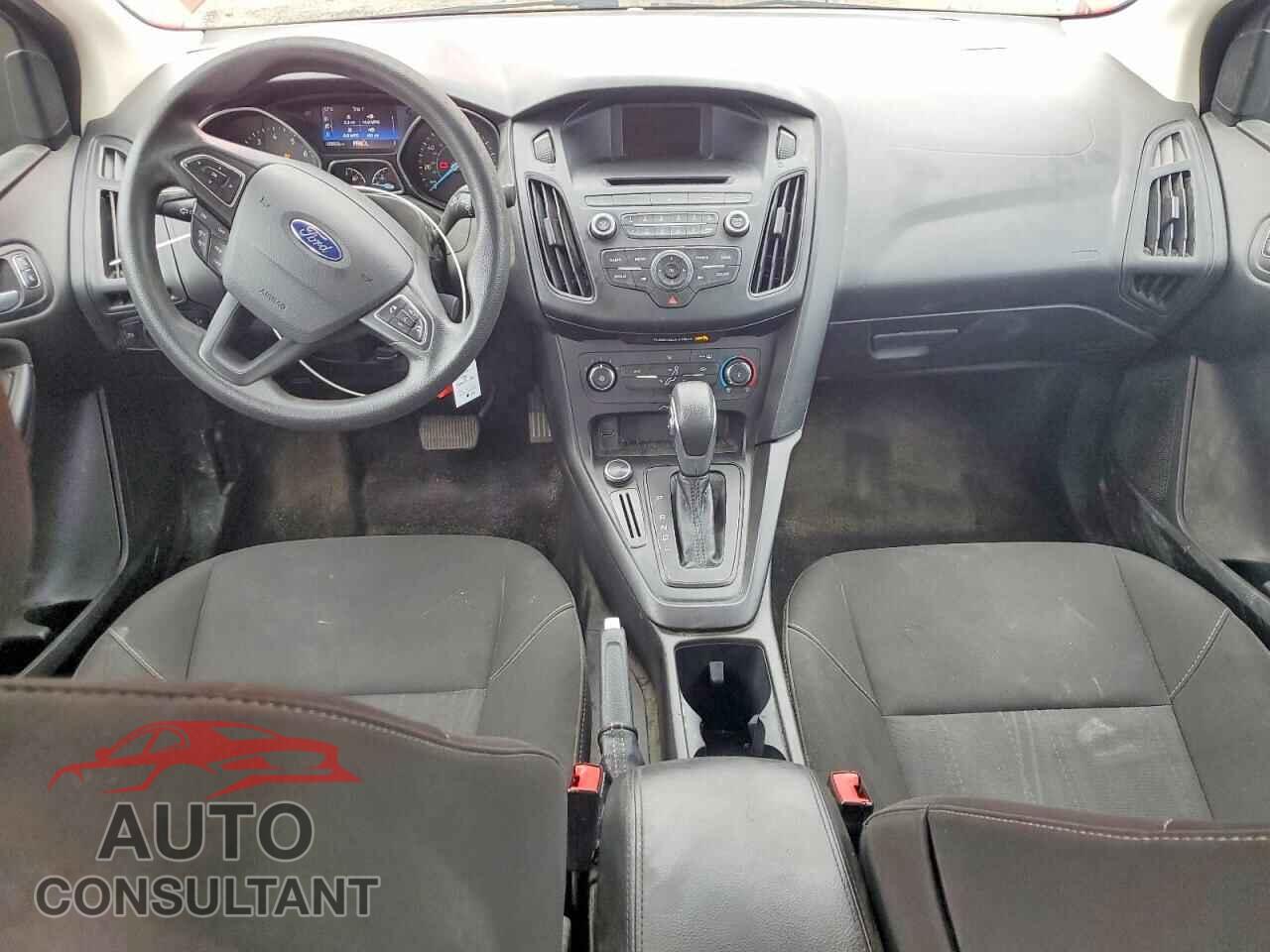 FORD FOCUS 2017 - 1FADP3F29HL276197