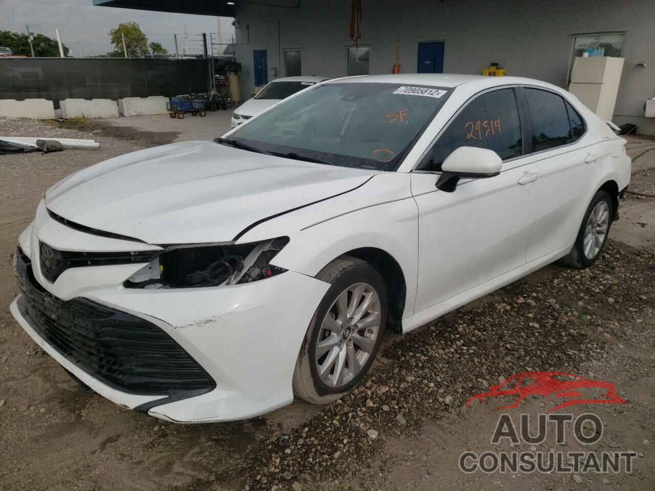 TOYOTA CAMRY 2019 - 4T1B11HK2KU820606