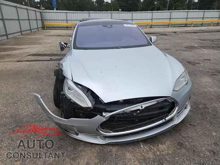 TESLA MODEL S 2015 - 5YJSA1E4XFF113990