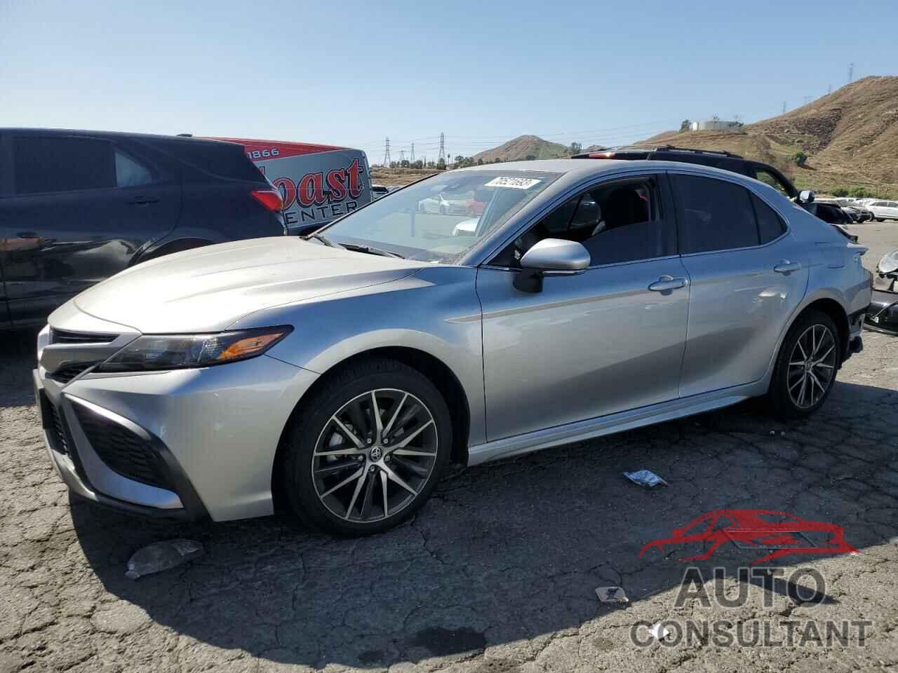 TOYOTA CAMRY 2022 - 4T1G11AK5NU679292