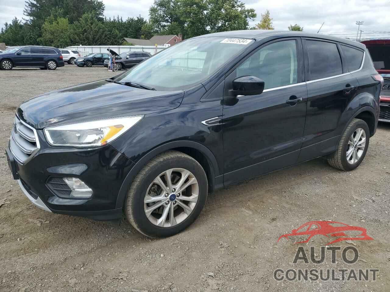 FORD ESCAPE 2017 - 1FMCU9G93HUB16397