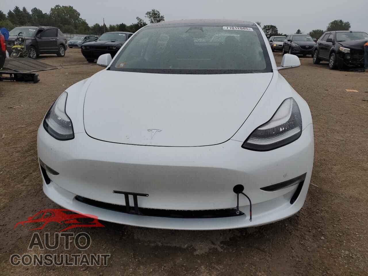 TESLA MODEL 3 2018 - 5YJ3E1EB9JF092291