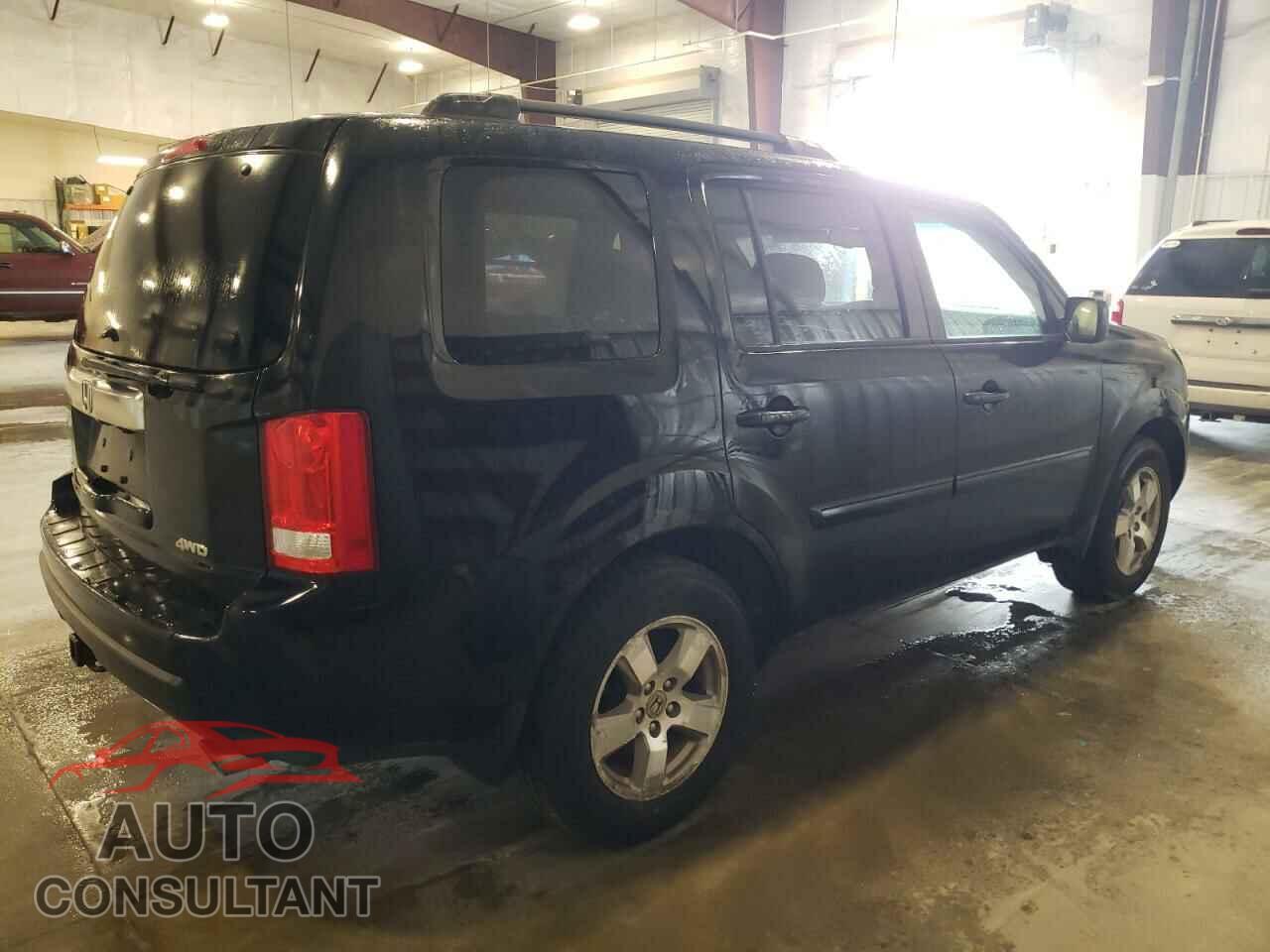 HONDA PILOT 2011 - 5FNYF4H47BB073001