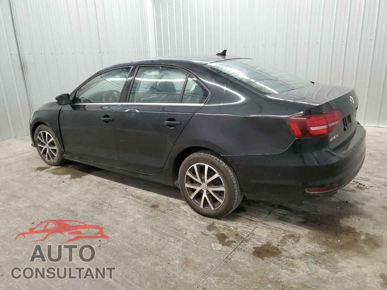VOLKSWAGEN JETTA 2018 - 3VWDB7AJ9JM242566