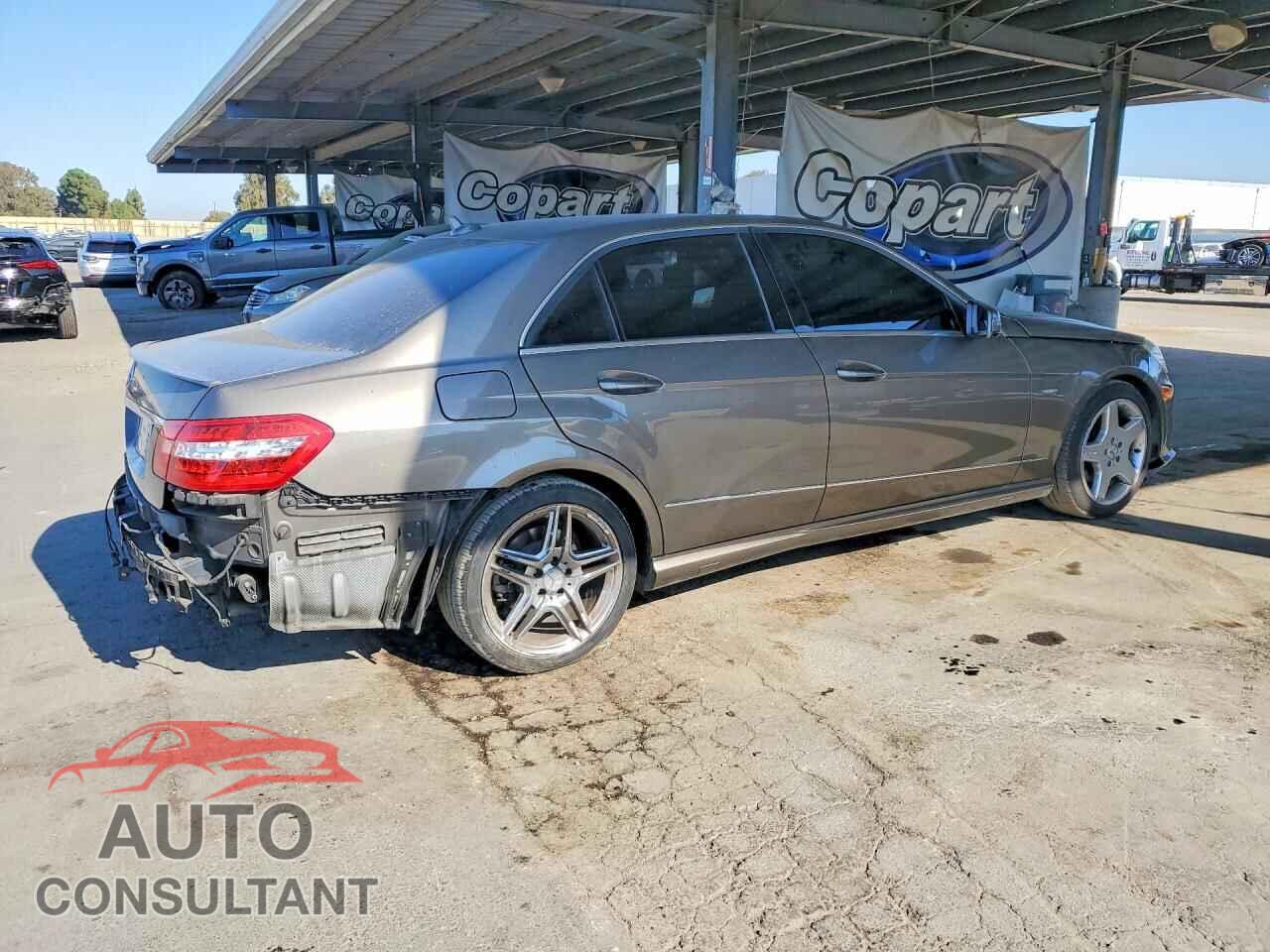 MERCEDES-BENZ E-CLASS 2012 - WDDHF5KBXCA534334
