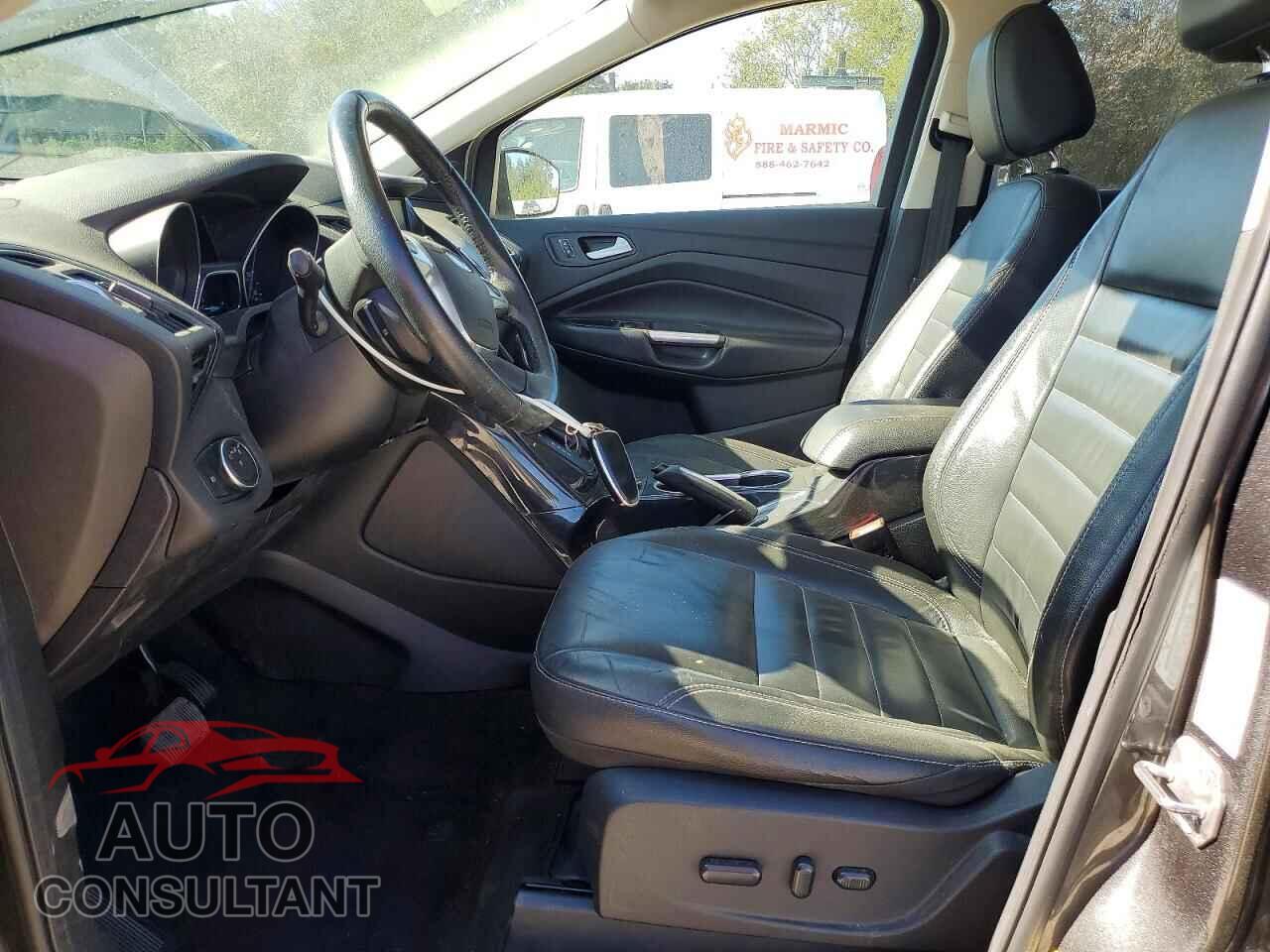 FORD ESCAPE 2015 - 1FMCU9J97FUB62143