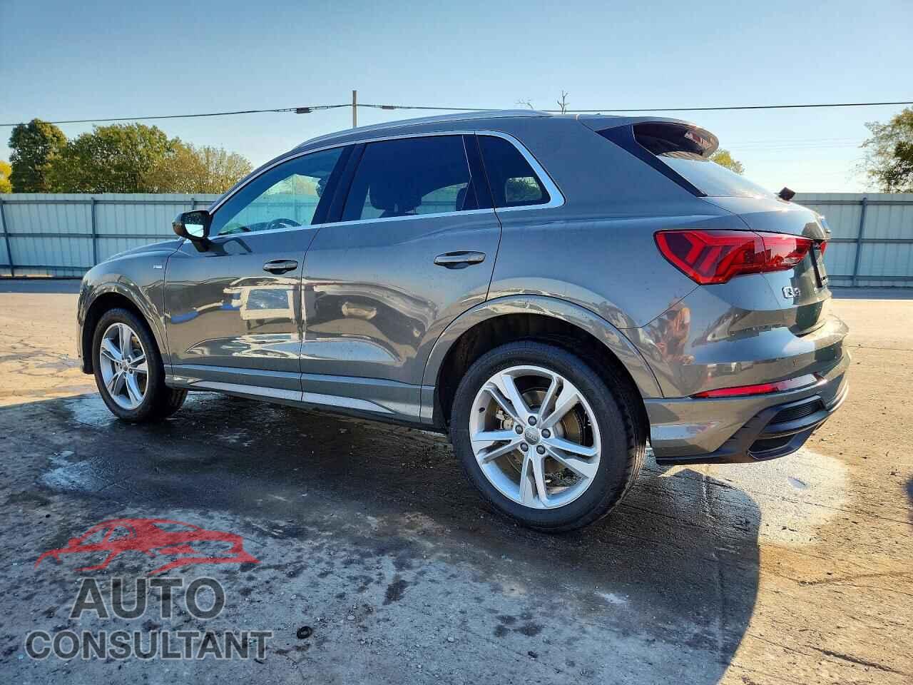 AUDI Q3 2019 - WA1EECF3XK1072003