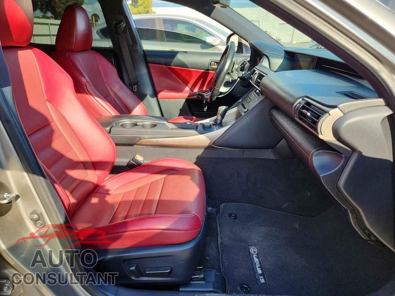 LEXUS IS 2019 - JTHBA1D29K5090874