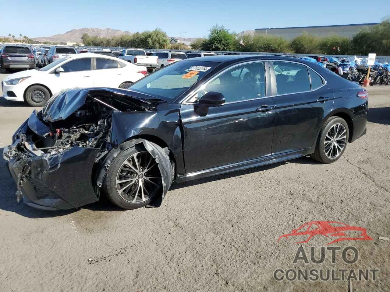 TOYOTA CAMRY 2018 - 4T1B11HK2JU601465