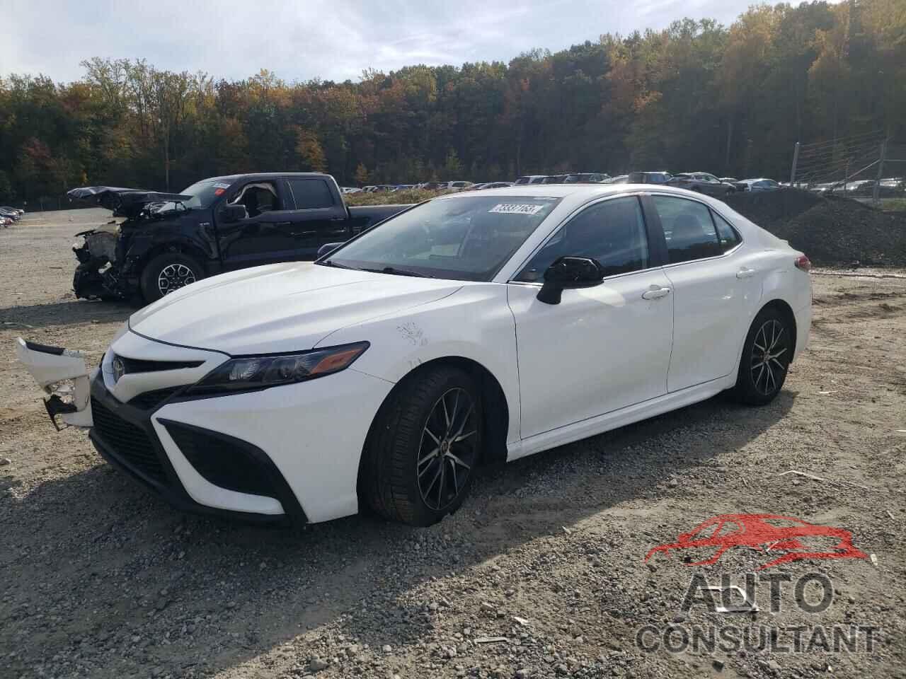 TOYOTA CAMRY 2021 - 4T1G11AK5MU428237