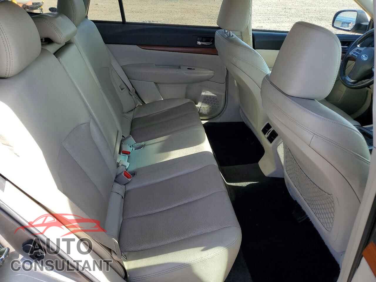SUBARU OUTBACK 2014 - 4S4BRBLC4E3259026