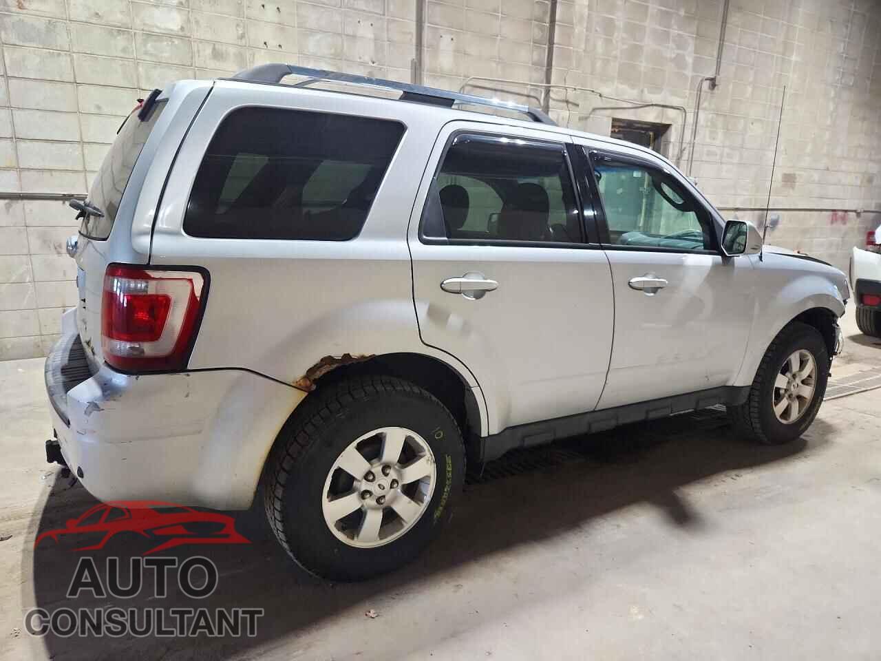 FORD ESCAPE 2011 - 1FMCU9EG2BKA03237