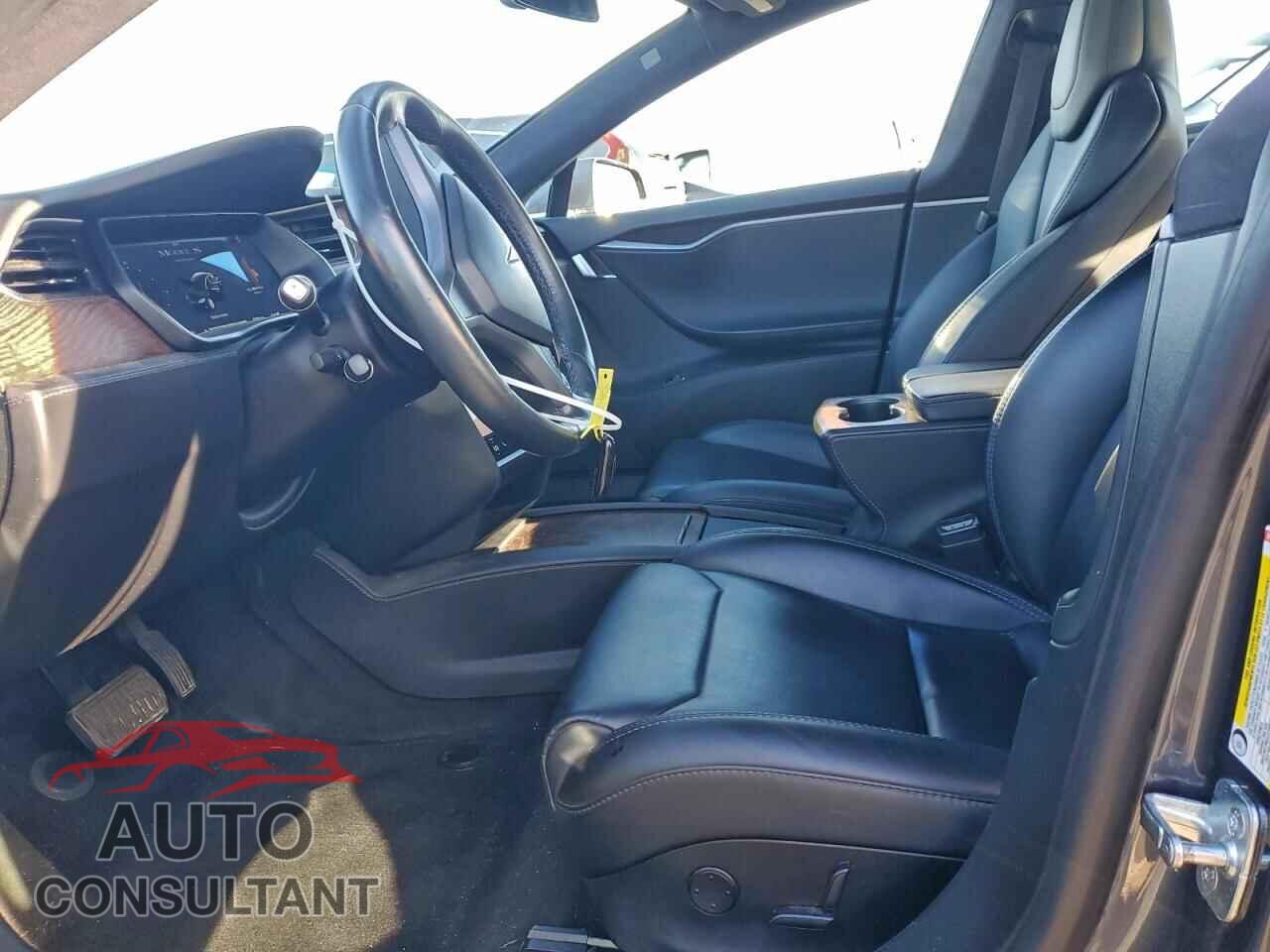 TESLA MODEL S 2019 - 5YJSA1E2XKF313177