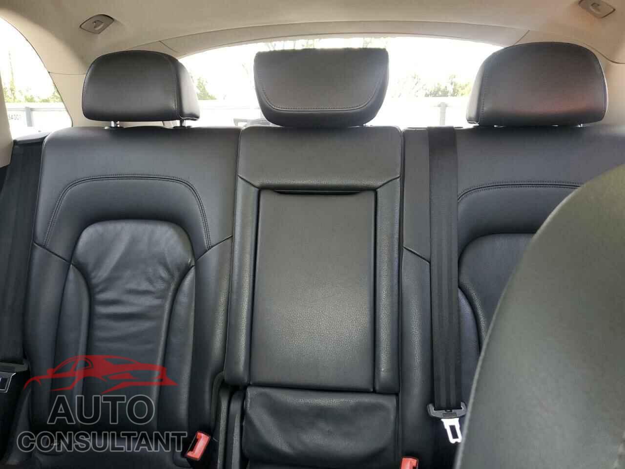 AUDI Q5 2012 - WA1CFAFP1CA024371