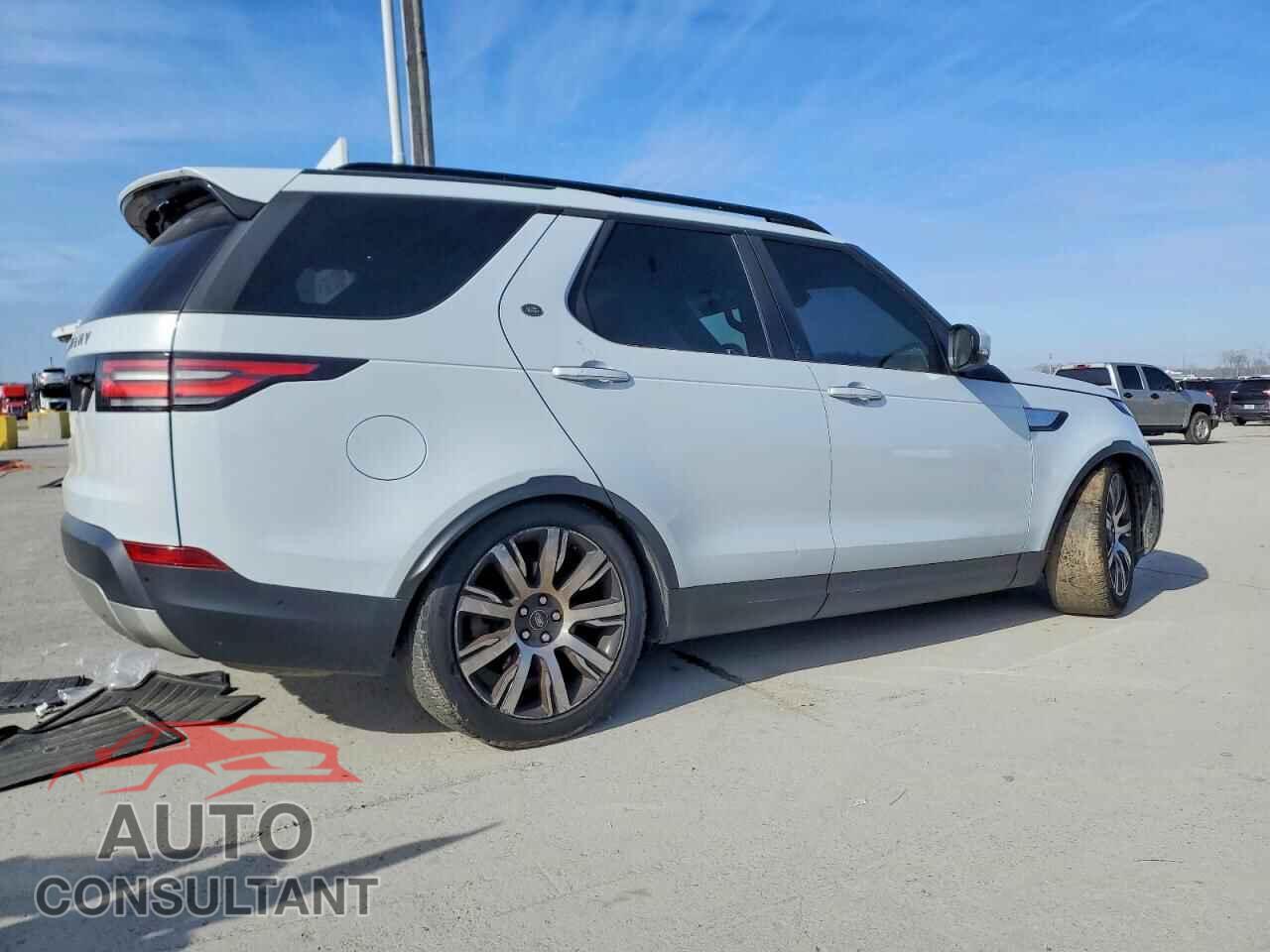 LAND ROVER DISCOVERY 2017 - SALRHBBV4HA041413