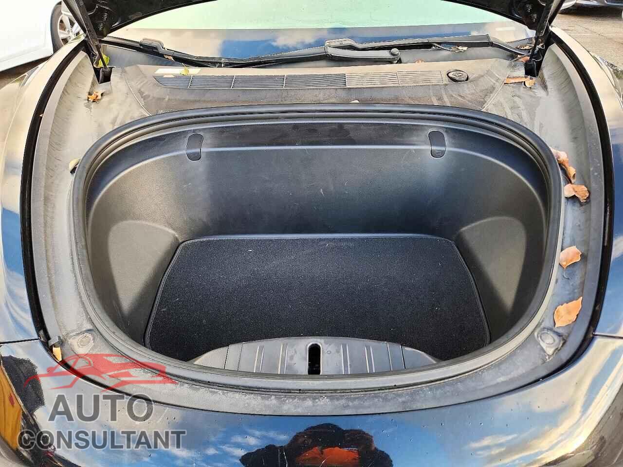 TESLA MODEL 3 2018 - 5YJ3E1EA3JF051999