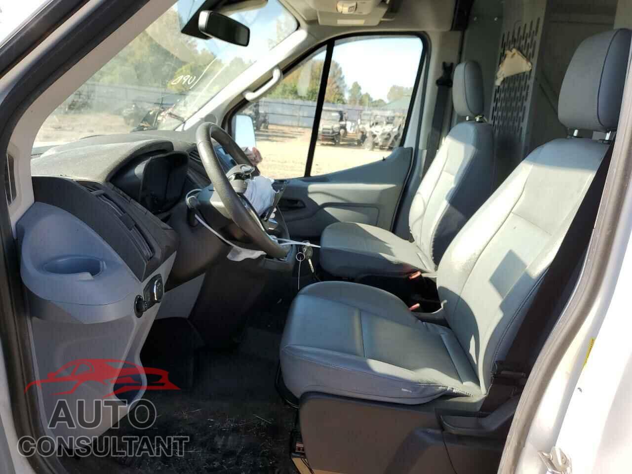 FORD TRANSIT 2019 - 1FTYR2CM7KKA01687
