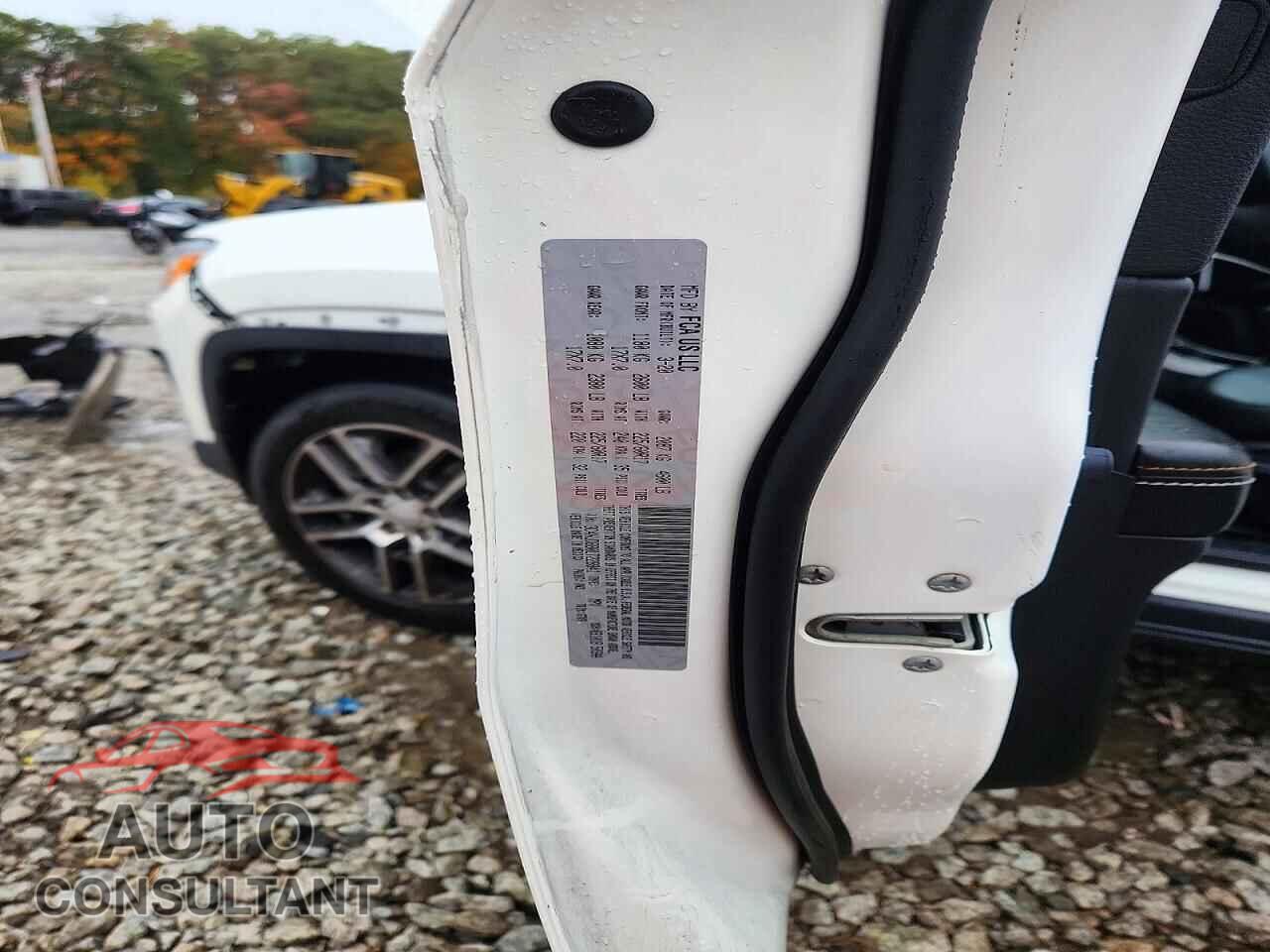 JEEP COMPASS 2020 - 3C4NJDBB0LT228841