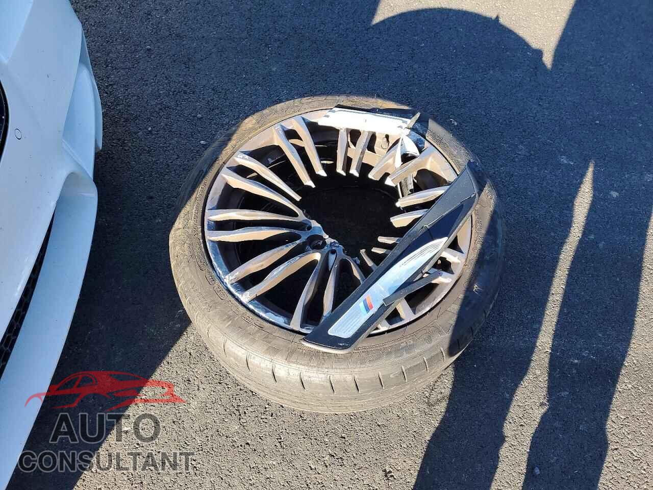 BMW M5 2013 - WBSFV9C56DD096442