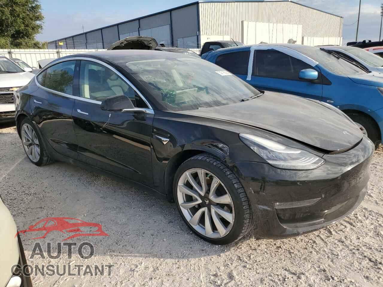 TESLA MODEL 3 2018 - 5YJ3E1EA5JF052992