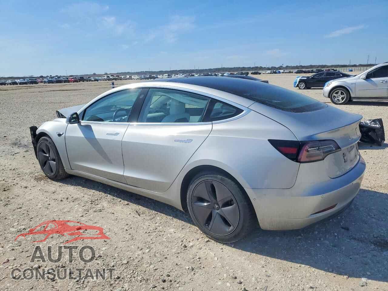 TESLA MODEL 3 2018 - 5YJ3E1EB8JF099507
