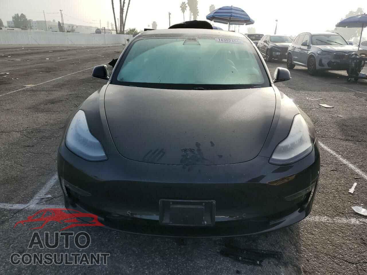 TESLA MODEL 3 2018 - 5YJ3E1EBXJF107770