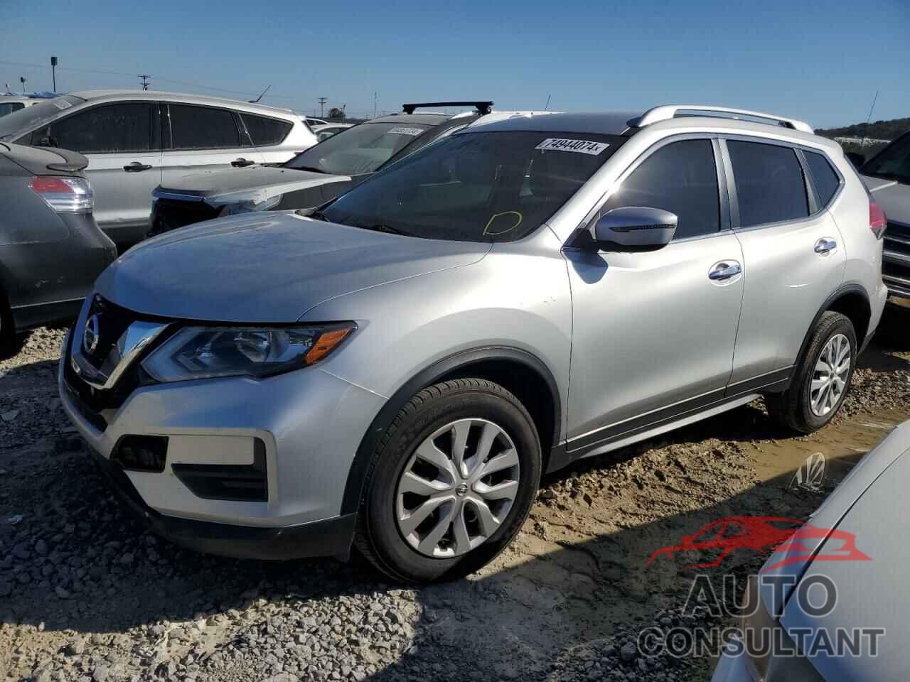 NISSAN ROGUE 2017 - KNMAT2MT6HP512053