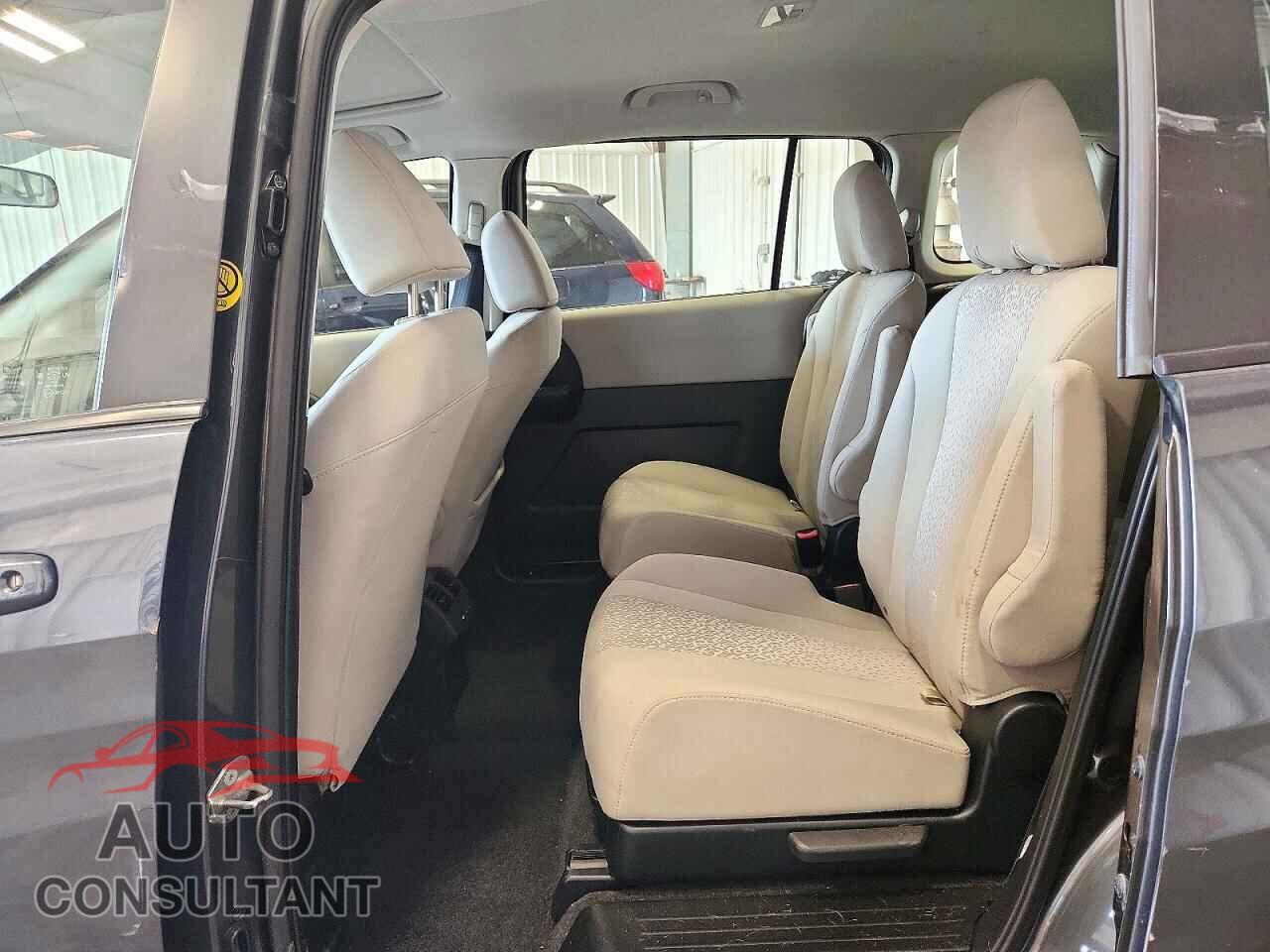MAZDA 5 2012 - JM1CW2CL4C0133409