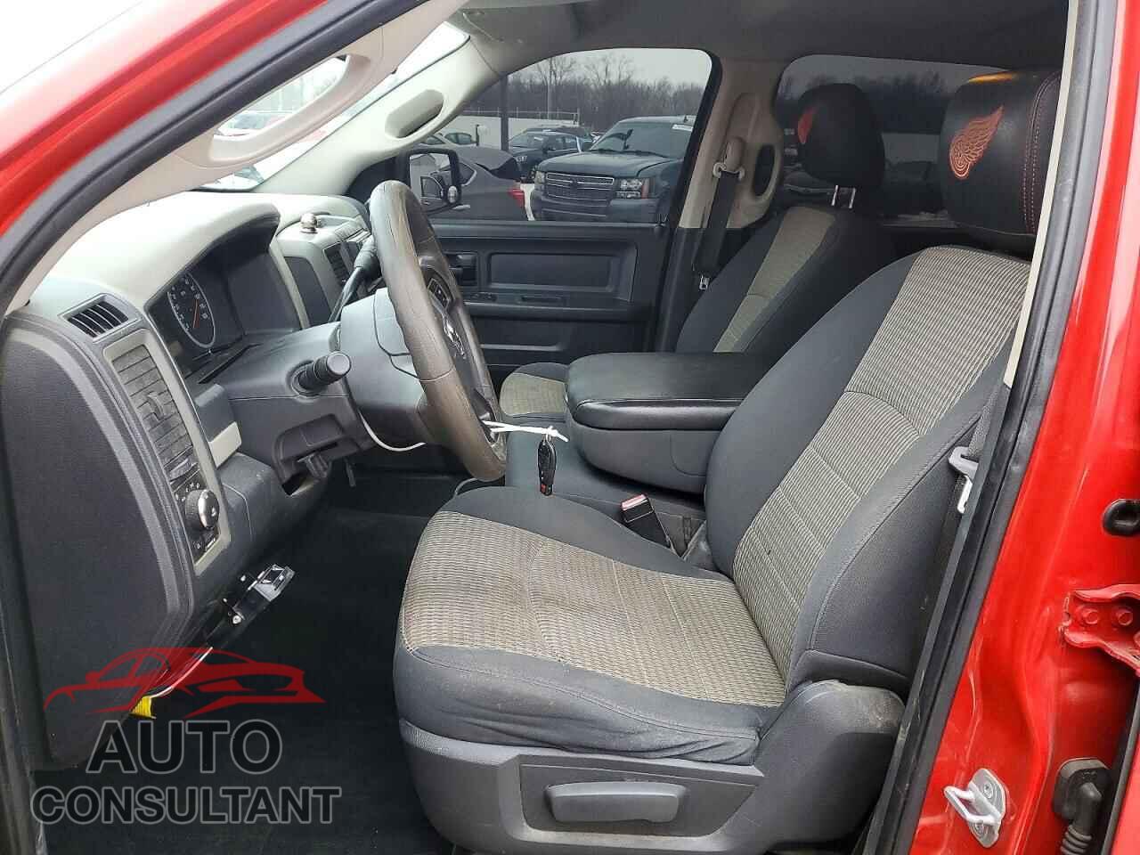 DODGE RAM 1500 2012 - 1C6RD7KT4CS199808