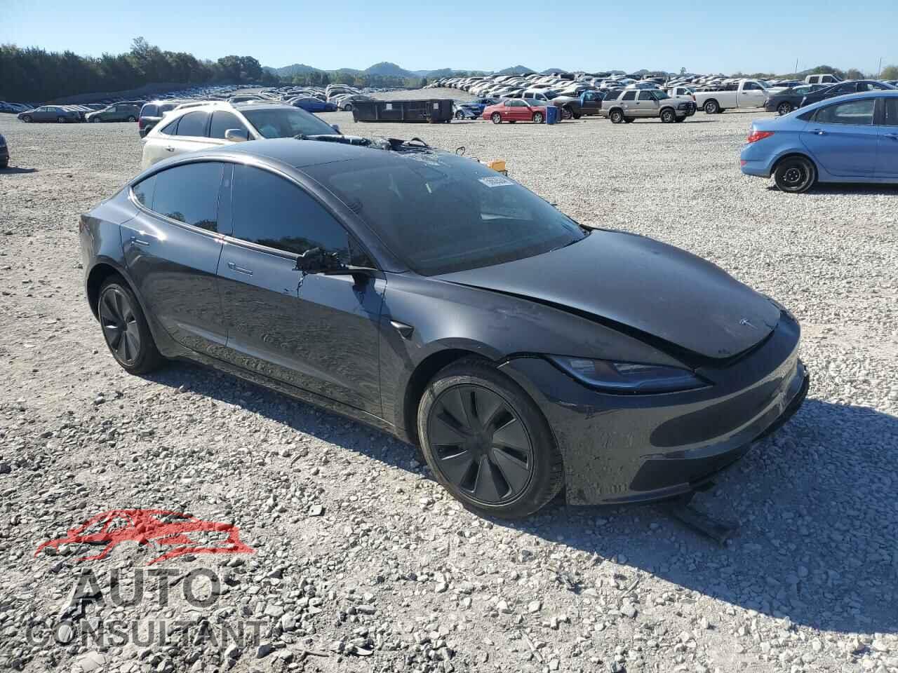 TESLA MODEL 3 2024 - 5YJ3E1EA2RF827101