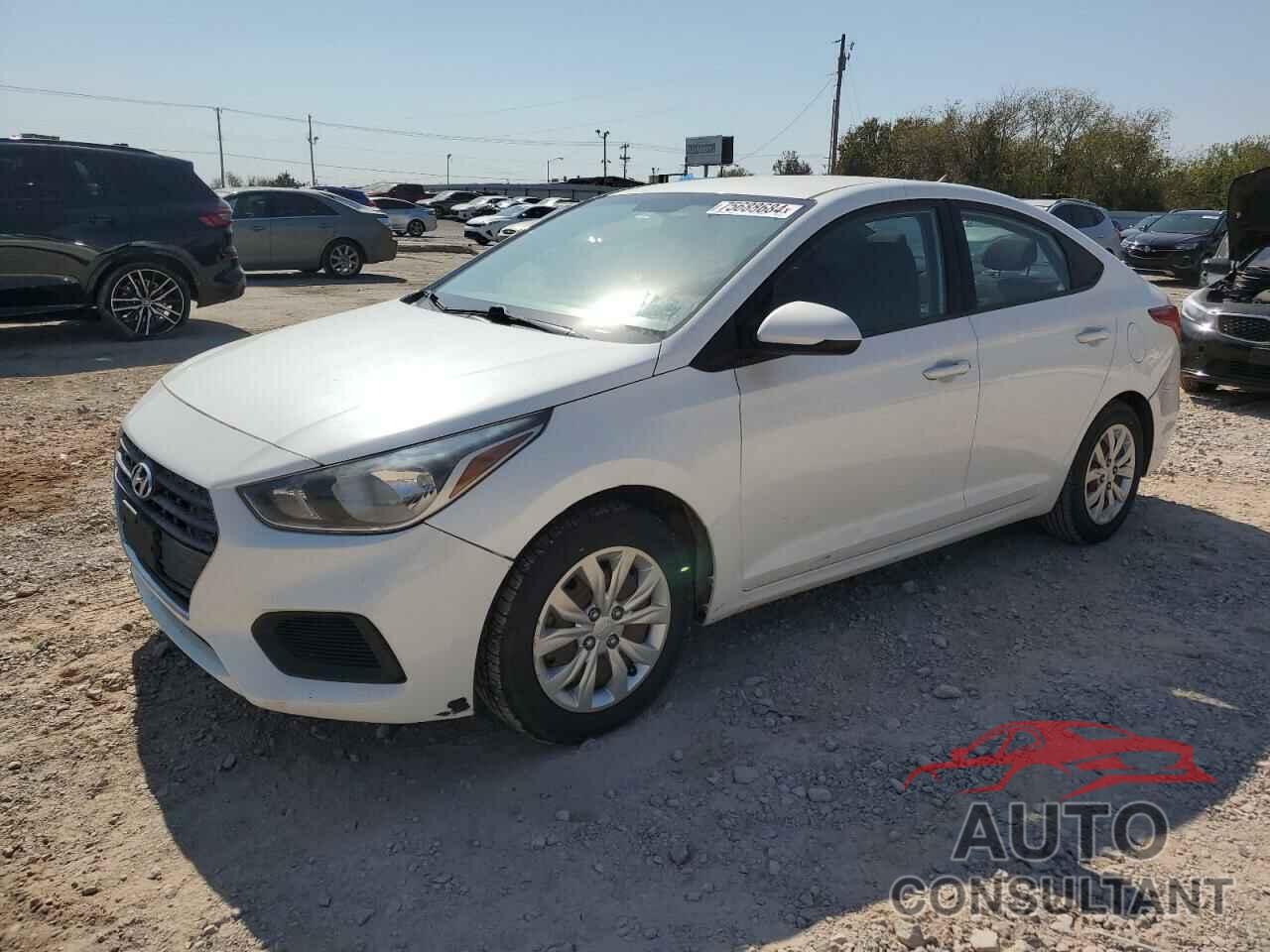 HYUNDAI ACCENT 2018 - 3KPC24A38JE012056