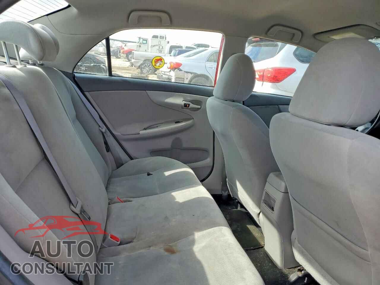 TOYOTA COROLLA 2011 - 2T1BU4EE3BC563402
