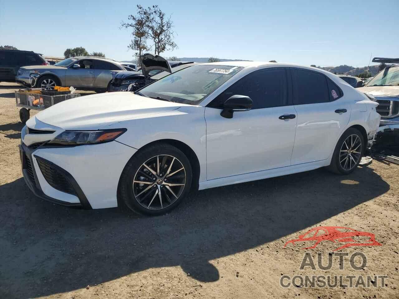 TOYOTA CAMRY 2021 - 4T1G31AK4MU556415
