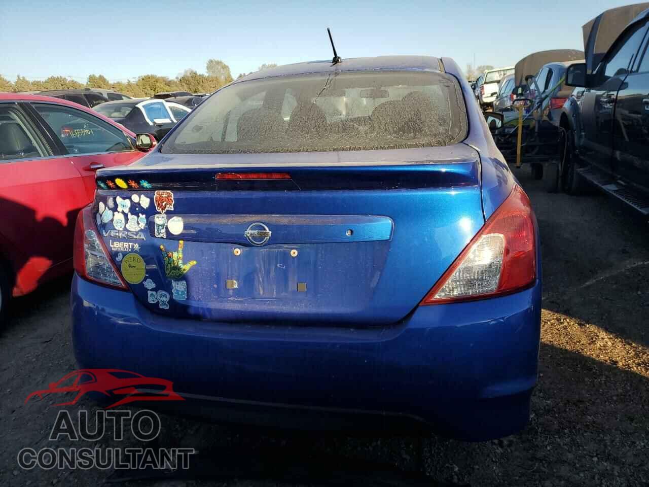 NISSAN VERSA 2017 - 3N1CN7AP3HL896704