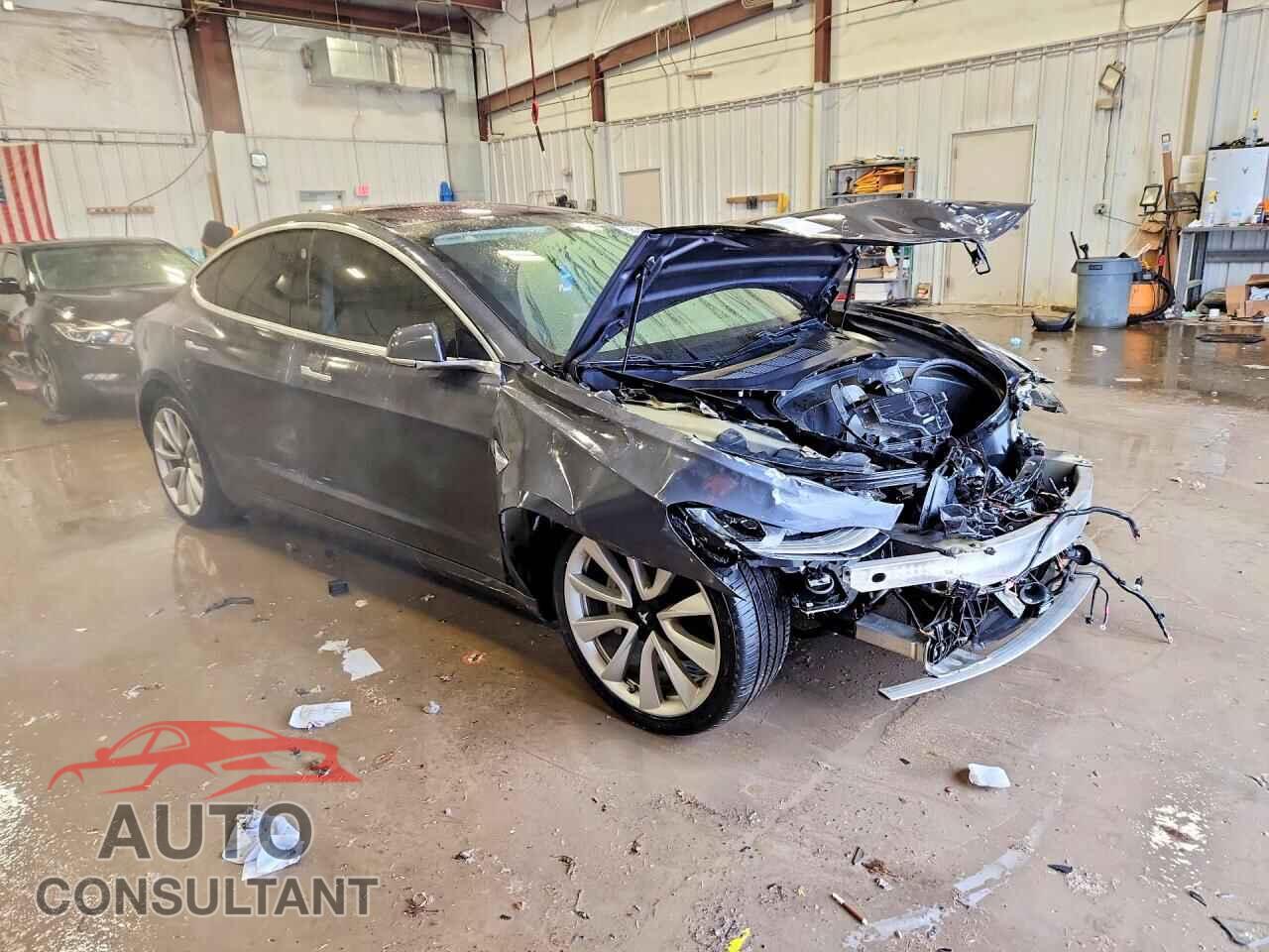 TESLA MODEL 3 2018 - 5YJ3E1EB5JF090652