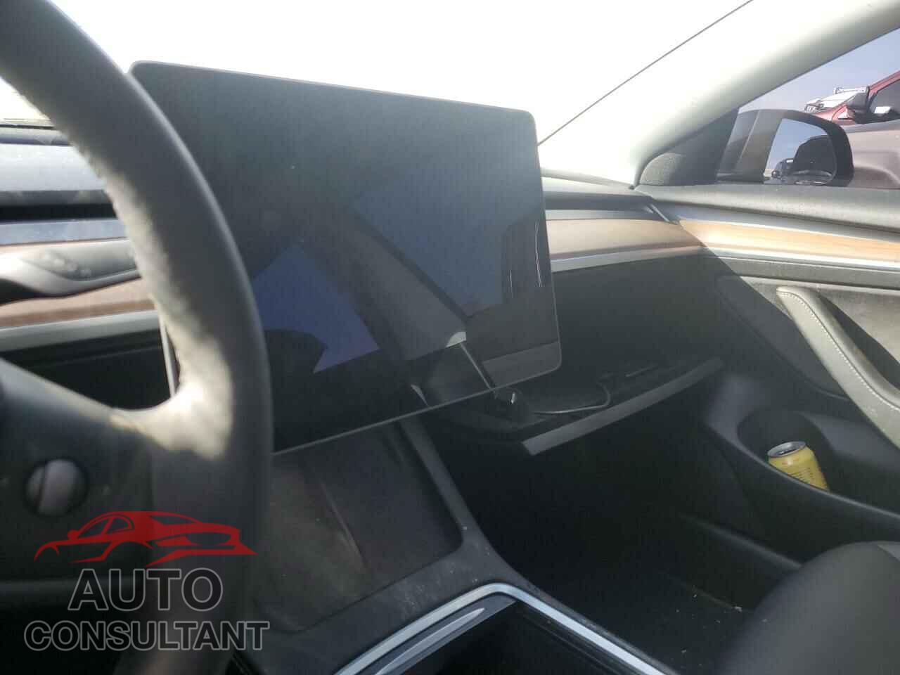 TESLA MODEL 3 2022 - 5YJ3E1EC8NF106860