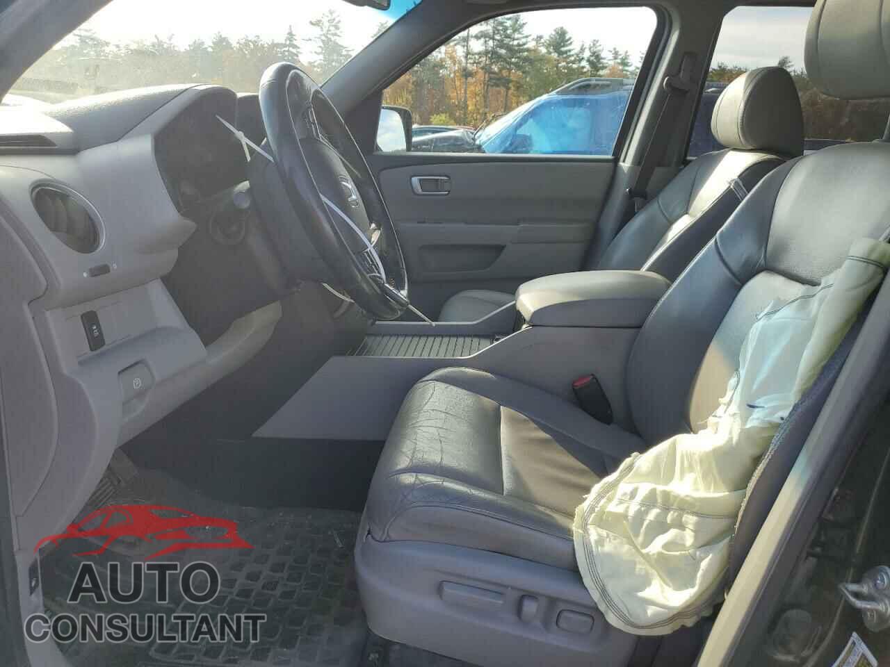 HONDA PILOT 2014 - 5FNYF4H79EB032657