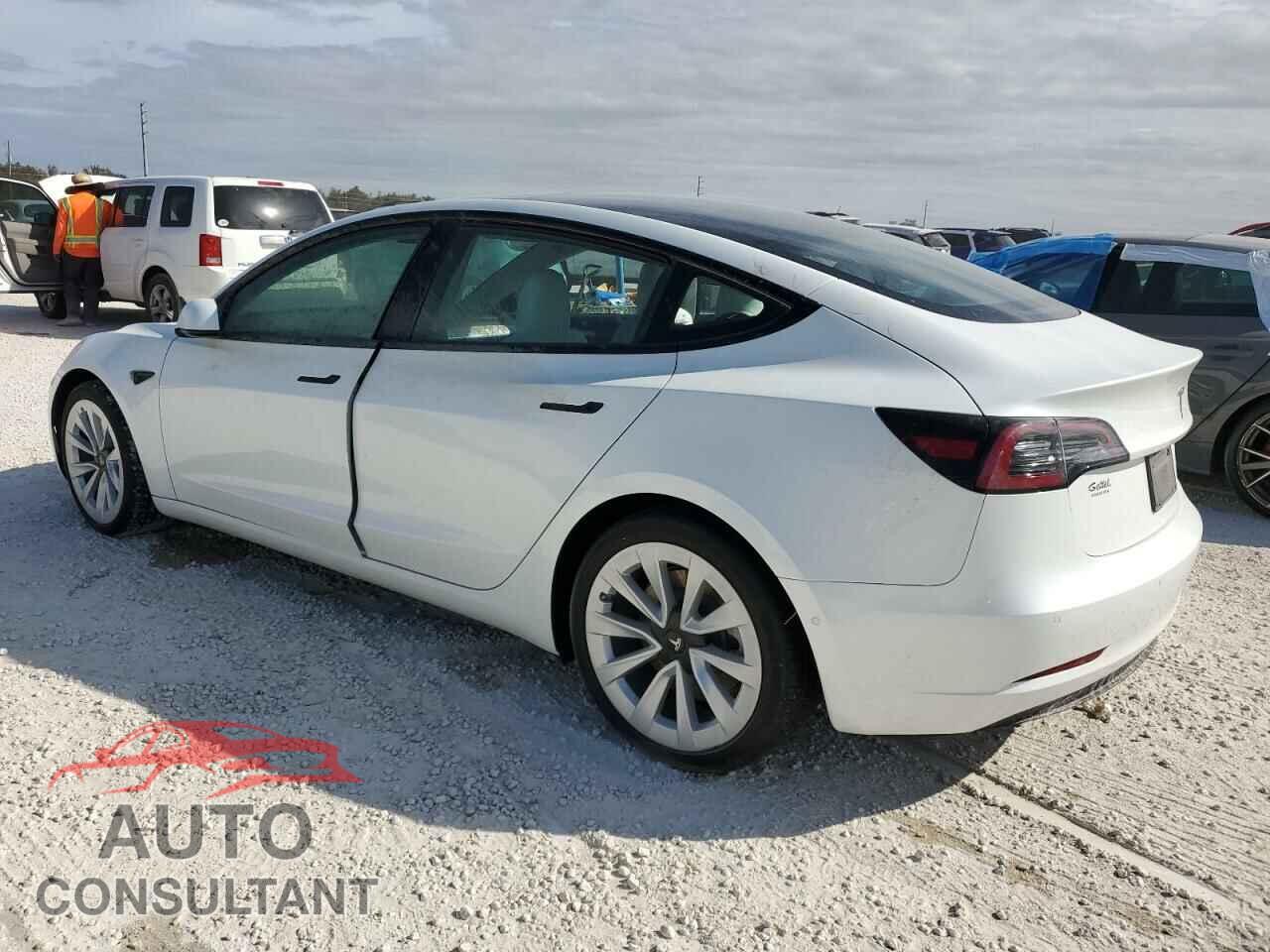 TESLA MODEL 3 2021 - 5YJ3E1EB0MF051097