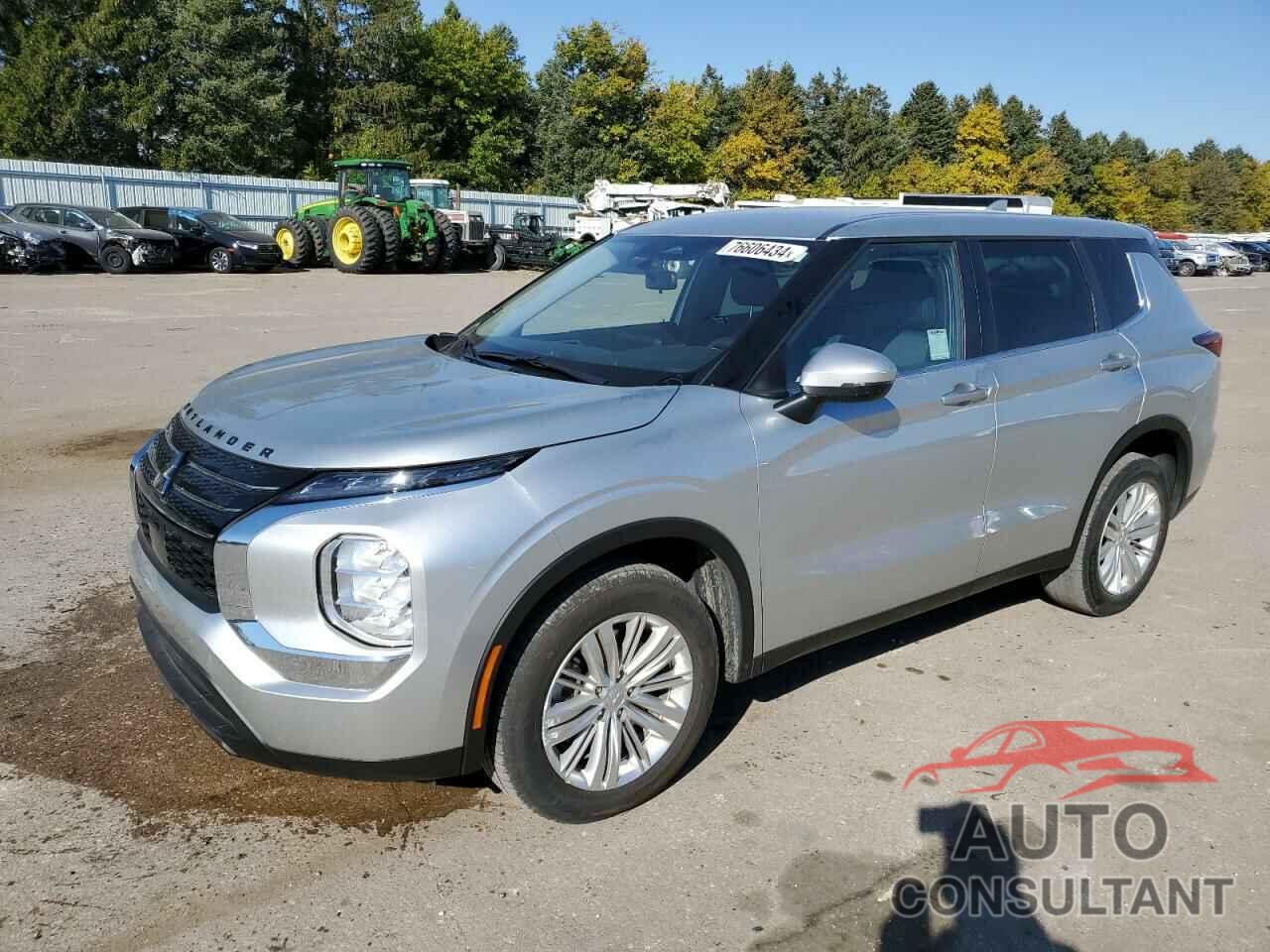 MITSUBISHI OUTLANDER 2023 - JA4J3TA80PZ028091