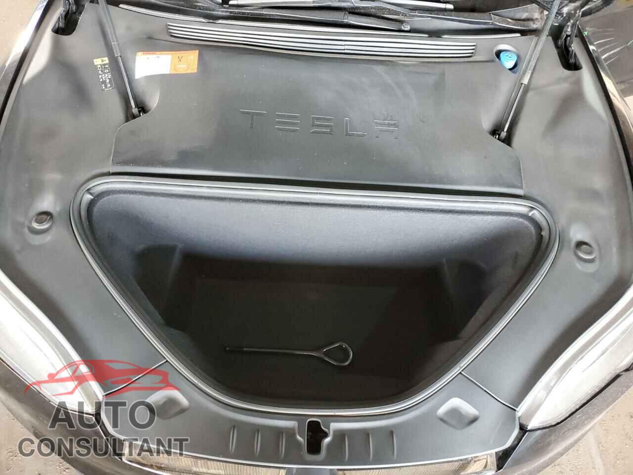 TESLA MODEL S 2017 - 5YJSA1E19HF201079