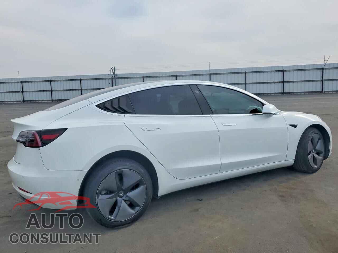 TESLA MODEL 3 2018 - 5YJ3E1EA6JF076881