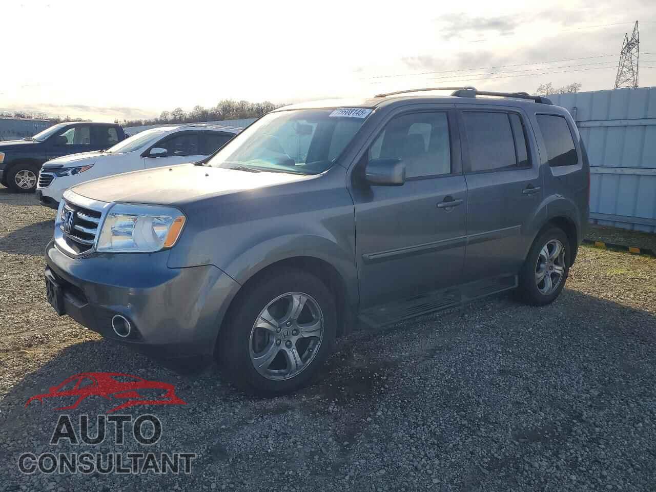 HONDA PILOT 2013 - 5FNYF4H51DB061180